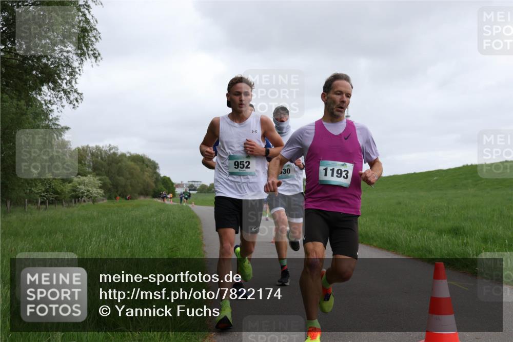 04.05.2025 - 8. Wedeler Halbmarathon Yannick Fuchs http://msf.ph/oto/7822174 04.05.2025 11:10:27 Laufen 952, 30, 1193 meine-sportfotos.de