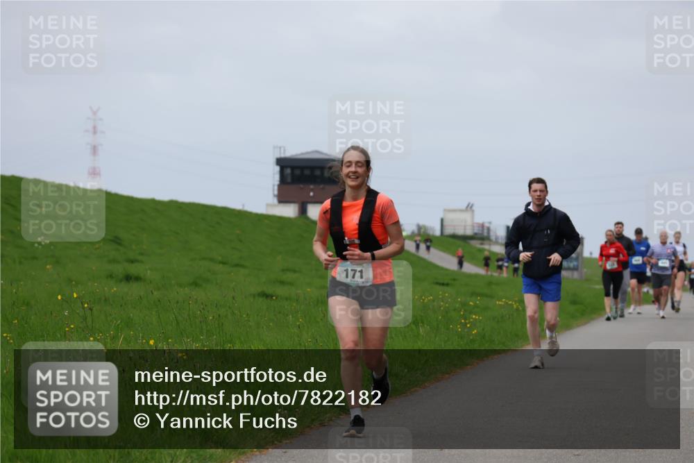 04.05.2025 - 8. Wedeler Halbmarathon Yannick Fuchs http://msf.ph/oto/7822182 04.05.2025 11:51:58 Laufen 171 meine-sportfotos.de