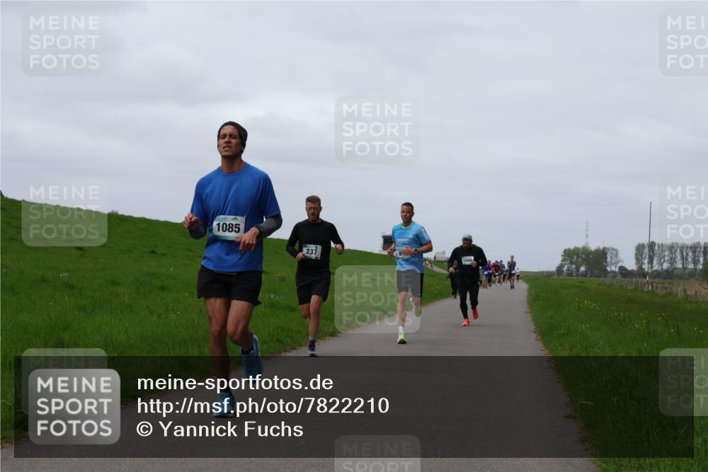 04.05.2025 - 8. Wedeler Halbmarathon Yannick Fuchs http://msf.ph/oto/7822210 04.05.2025 11:29:26 Laufen 1085, 237 meine-sportfotos.de
