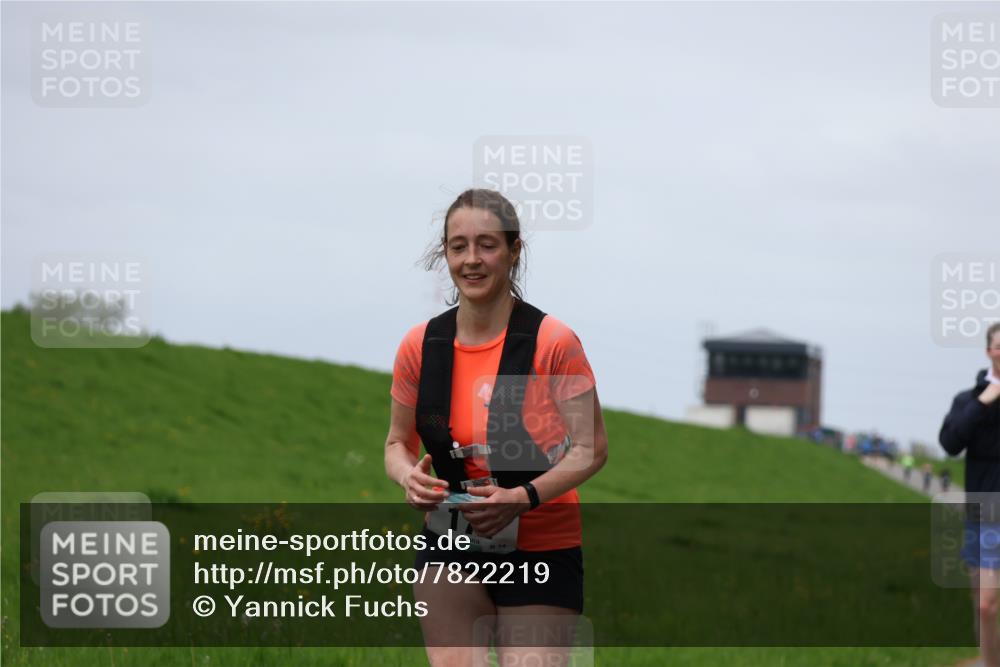 04.05.2025 - 8. Wedeler Halbmarathon Yannick Fuchs http://msf.ph/oto/7822219 04.05.2025 11:52:01 Laufen  meine-sportfotos.de