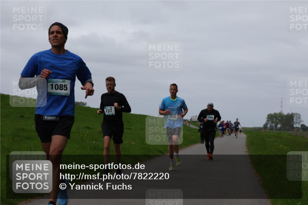 04.05.2025 - 8. Wedeler Halbmarathon Yannick Fuchs http://msf.ph/oto/7822220 04.05.2025 11:29:26 Laufen 1085, 237, 975, 1080 meine-sportfotos.de