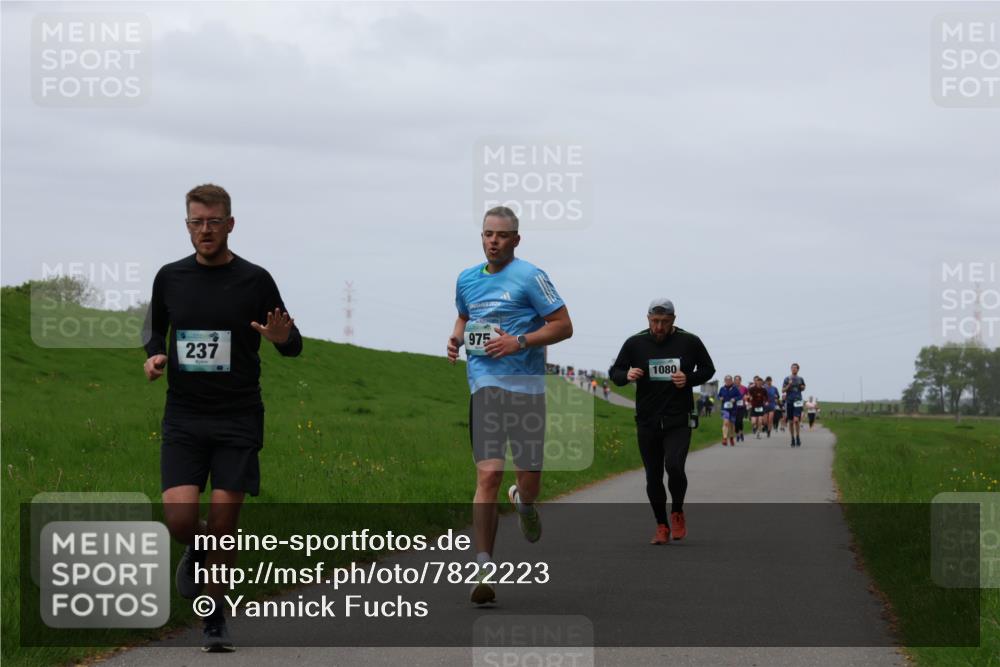04.05.2025 - 8. Wedeler Halbmarathon Yannick Fuchs http://msf.ph/oto/7822223 04.05.2025 11:29:26 Laufen 2024, 237, 975, 1080 meine-sportfotos.de