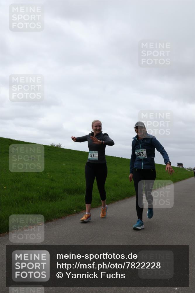 04.05.2025 - 8. Wedeler Halbmarathon Yannick Fuchs http://msf.ph/oto/7822228 04.05.2025 12:11:13 Laufen 57, 263 meine-sportfotos.de