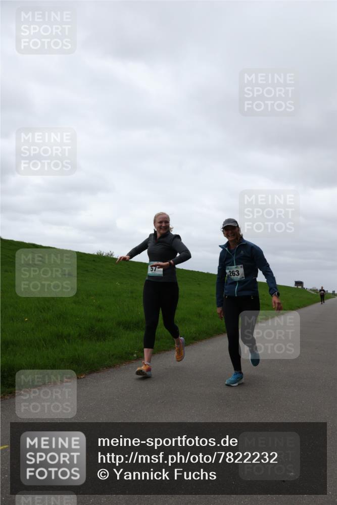 04.05.2025 - 8. Wedeler Halbmarathon Yannick Fuchs http://msf.ph/oto/7822232 04.05.2025 12:11:13 Laufen 57, 263 meine-sportfotos.de