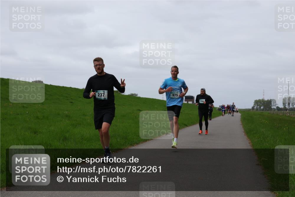04.05.2025 - 8. Wedeler Halbmarathon Yannick Fuchs http://msf.ph/oto/7822261 04.05.2025 11:29:27 Laufen 237, 975, 1080 meine-sportfotos.de