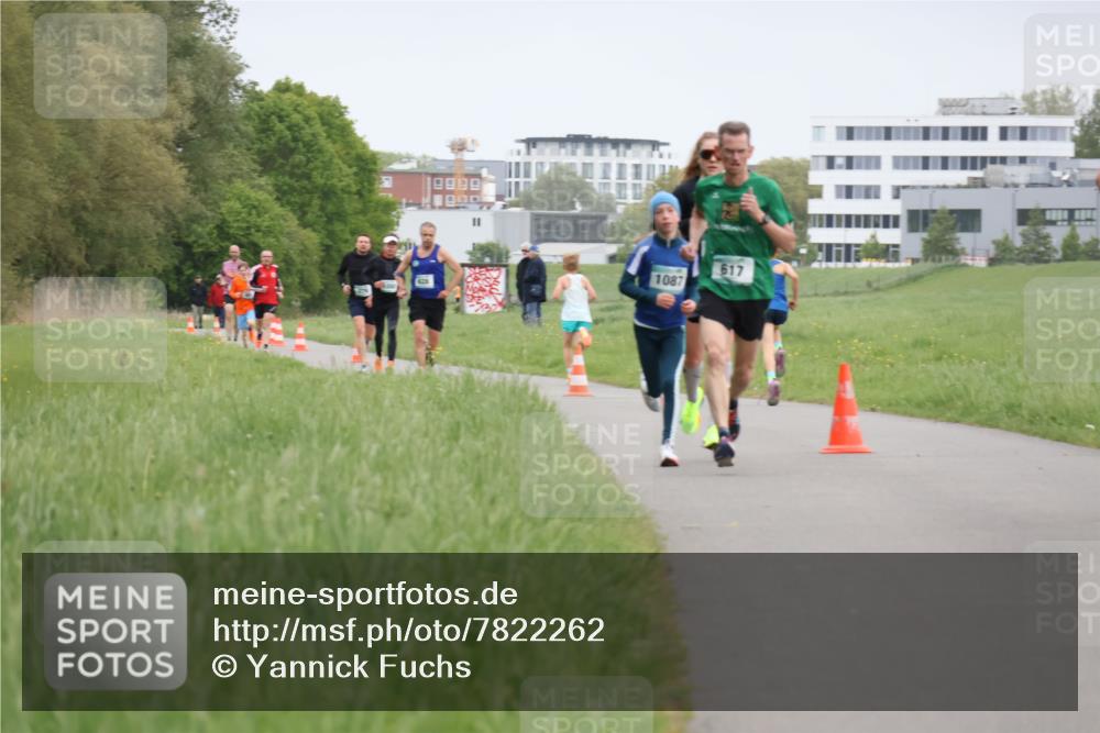 04.05.2025 - 8. Wedeler Halbmarathon Yannick Fuchs http://msf.ph/oto/7822262 04.05.2025 11:10:35 Laufen 1087, 617 meine-sportfotos.de