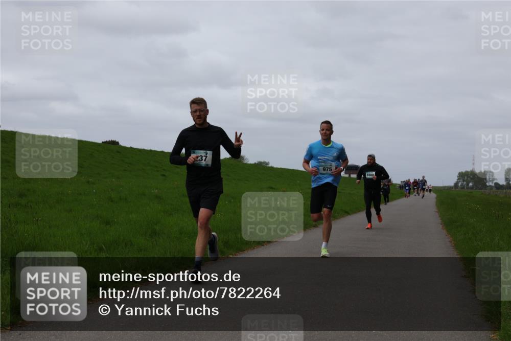 04.05.2025 - 8. Wedeler Halbmarathon Yannick Fuchs http://msf.ph/oto/7822264 04.05.2025 11:29:27 Laufen 3, 37, 975, 1080 meine-sportfotos.de