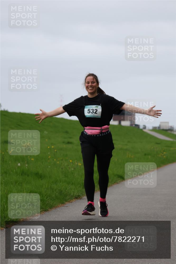 04.05.2025 - 8. Wedeler Halbmarathon Yannick Fuchs http://msf.ph/oto/7822271 04.05.2025 12:11:25 Laufen 532 meine-sportfotos.de