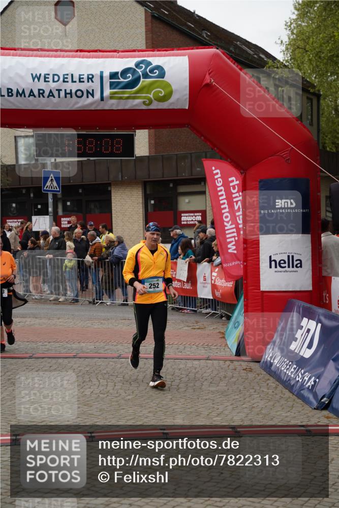 04.05.2025 - 8. Wedeler Halbmarathon Felixshl http://msf.ph/oto/7822313 04.05.2025 11:58:06 Ziel 143, 252, 763 meine-sportfotos.de