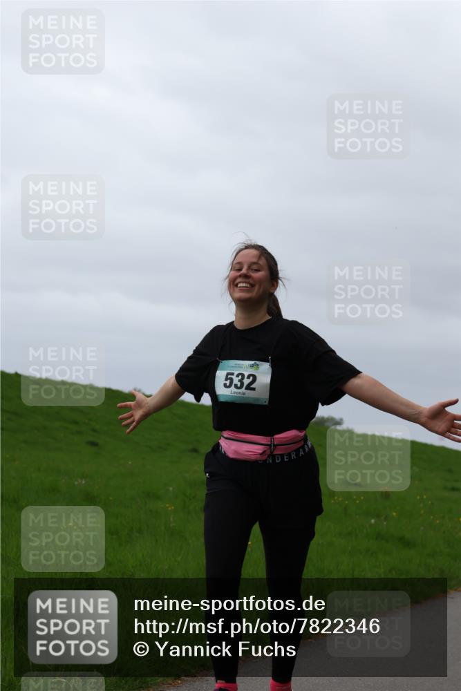 04.05.2025 - 8. Wedeler Halbmarathon Yannick Fuchs http://msf.ph/oto/7822346 04.05.2025 12:11:28 Laufen 532 meine-sportfotos.de