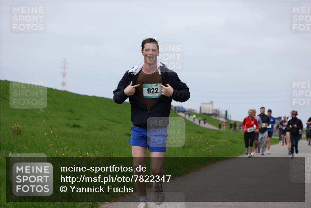 04.05.2025 - 8. Wedeler Halbmarathon Yannick Fuchs http://msf.ph/oto/7822347 04.05.2025 11:52:06 Laufen 922 meine-sportfotos.de