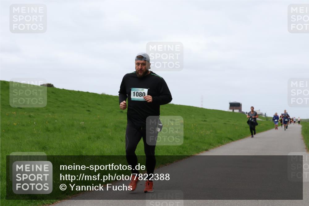 04.05.2025 - 8. Wedeler Halbmarathon Yannick Fuchs http://msf.ph/oto/7822388 04.05.2025 11:29:31 Laufen 1080 meine-sportfotos.de