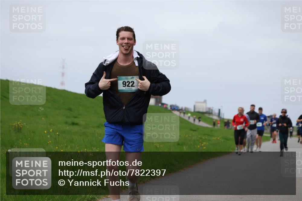 04.05.2025 - 8. Wedeler Halbmarathon Yannick Fuchs http://msf.ph/oto/7822397 04.05.2025 11:52:07 Laufen 922 meine-sportfotos.de