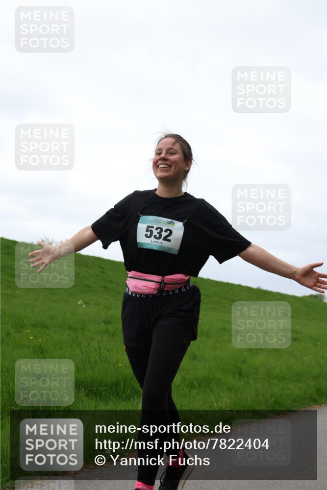 04.05.2025 - 8. Wedeler Halbmarathon Yannick Fuchs http://msf.ph/oto/7822404 04.05.2025 12:11:29 Laufen 532 meine-sportfotos.de
