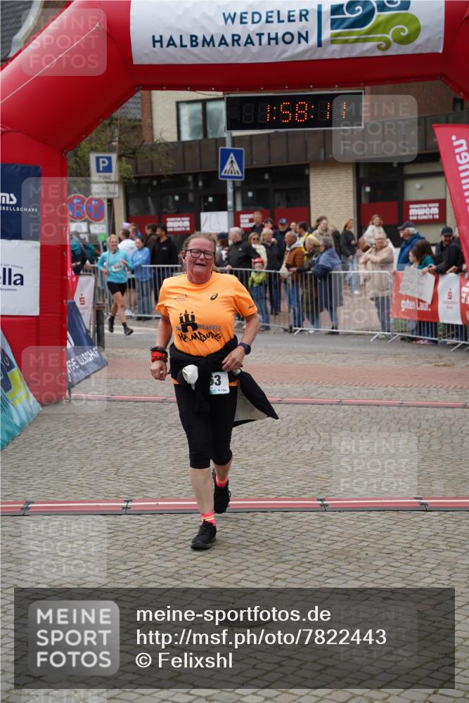 04.05.2025 - 8. Wedeler Halbmarathon Felixshl http://msf.ph/oto/7822443 04.05.2025 11:58:09 Ziel 252, 440, 763, 1135 meine-sportfotos.de
