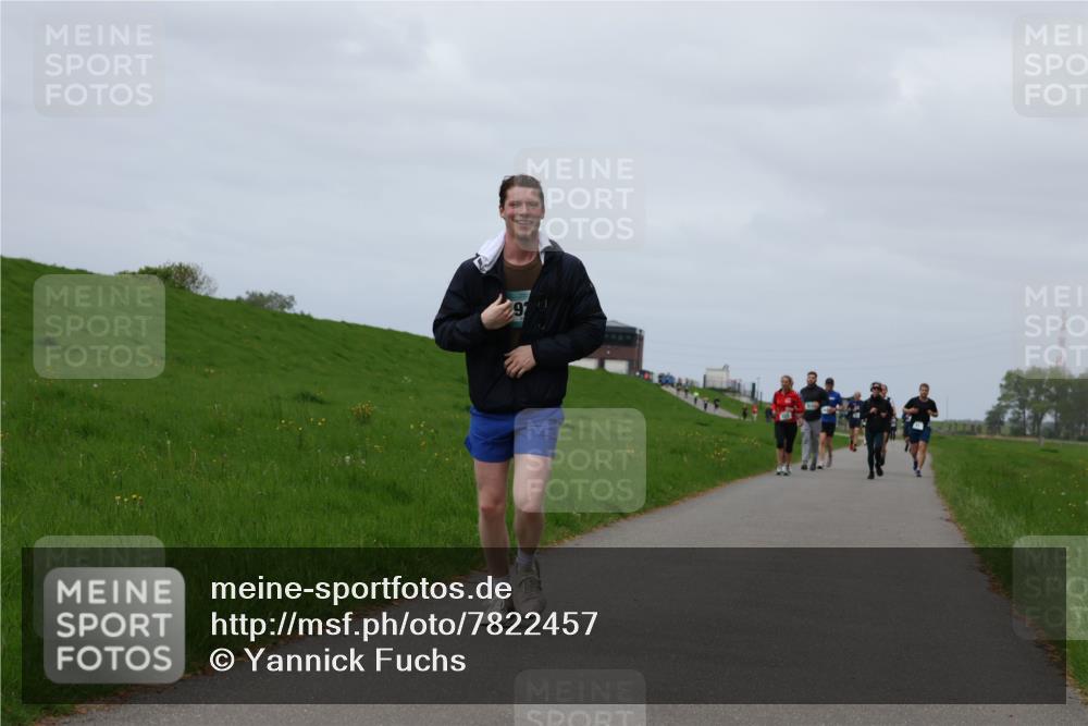 04.05.2025 - 8. Wedeler Halbmarathon Yannick Fuchs http://msf.ph/oto/7822457 04.05.2025 11:52:07 Laufen 16 meine-sportfotos.de