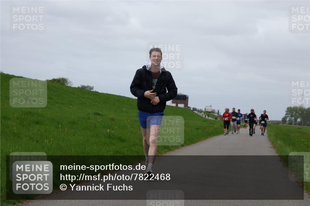 04.05.2025 - 8. Wedeler Halbmarathon Yannick Fuchs http://msf.ph/oto/7822468 04.05.2025 11:52:07 Laufen  meine-sportfotos.de