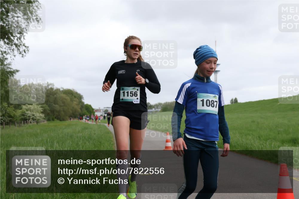 04.05.2025 - 8. Wedeler Halbmarathon Yannick Fuchs http://msf.ph/oto/7822556 04.05.2025 11:10:44 Laufen 1156, 161, 1087 meine-sportfotos.de