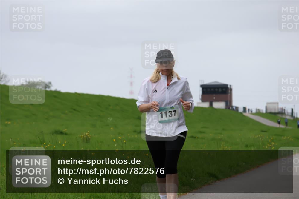 04.05.2025 - 8. Wedeler Halbmarathon Yannick Fuchs http://msf.ph/oto/7822576 04.05.2025 12:13:07 Laufen 1137 meine-sportfotos.de