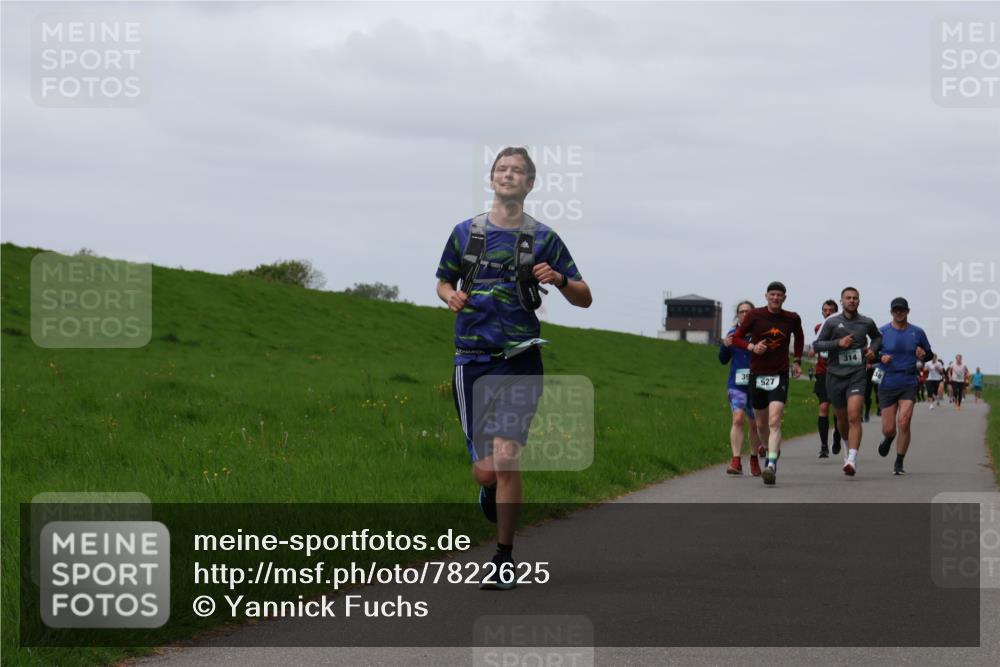 04.05.2025 - 8. Wedeler Halbmarathon Yannick Fuchs http://msf.ph/oto/7822625 04.05.2025 11:29:46 Laufen 527, 314 meine-sportfotos.de