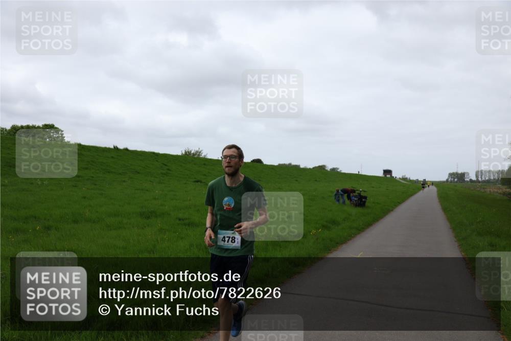 04.05.2025 - 8. Wedeler Halbmarathon Yannick Fuchs http://msf.ph/oto/7822626 04.05.2025 11:10:48 Laufen 478 meine-sportfotos.de
