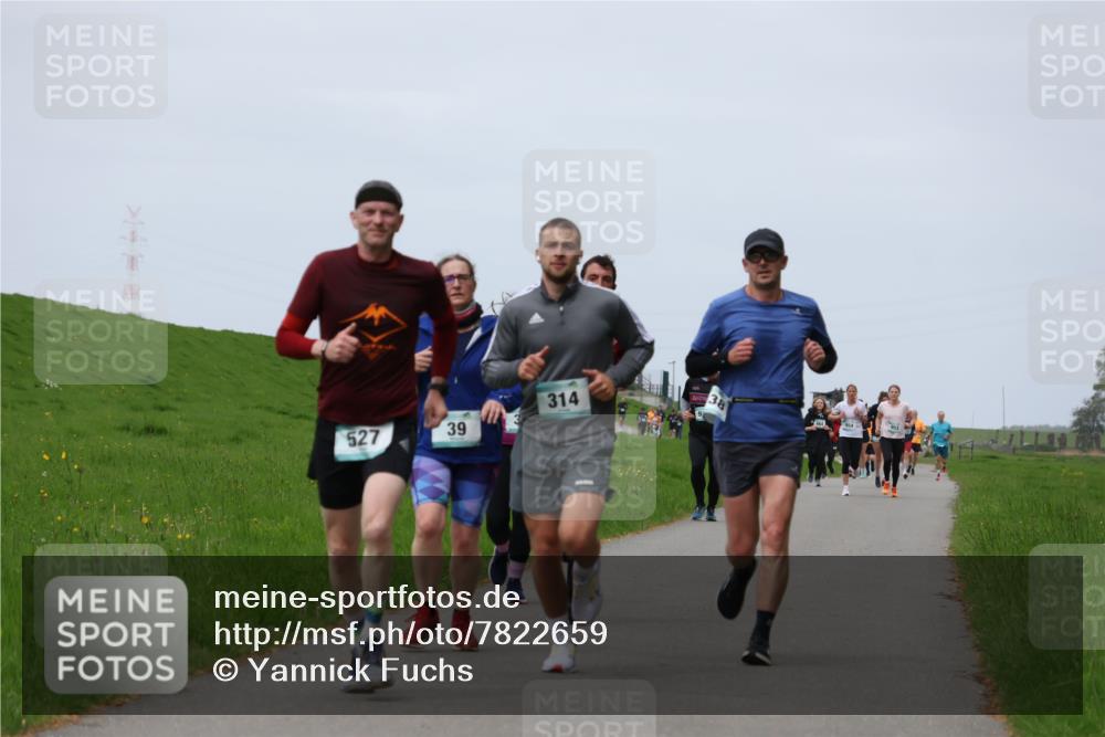 04.05.2025 - 8. Wedeler Halbmarathon Yannick Fuchs http://msf.ph/oto/7822659 04.05.2025 11:29:48 Laufen 527, 39, 314, 38, 954 meine-sportfotos.de