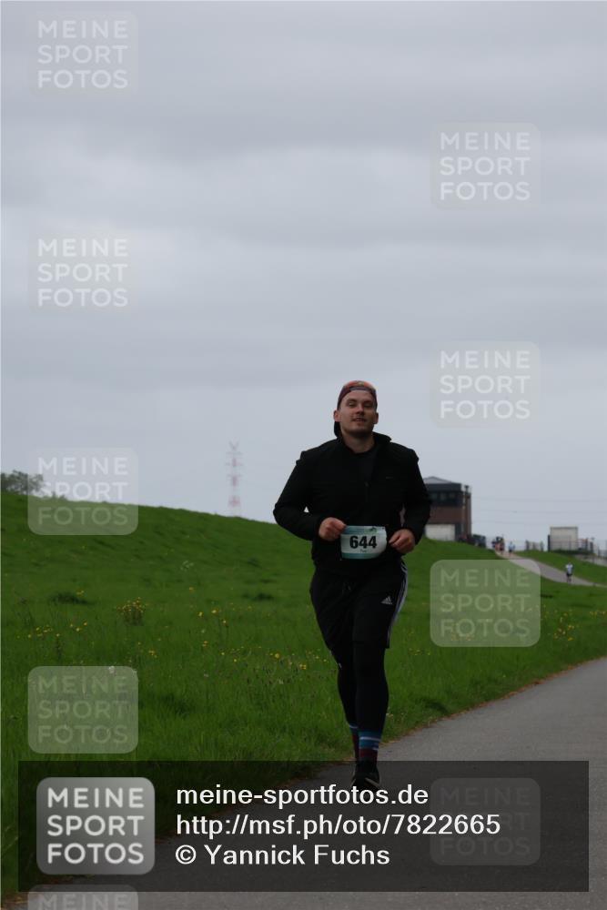 04.05.2025 - 8. Wedeler Halbmarathon Yannick Fuchs http://msf.ph/oto/7822665 04.05.2025 12:13:46 Laufen 644 meine-sportfotos.de