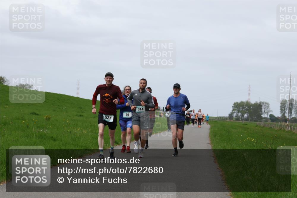 04.05.2025 - 8. Wedeler Halbmarathon Yannick Fuchs http://msf.ph/oto/7822680 04.05.2025 11:29:48 Laufen 527, 39, 314 meine-sportfotos.de
