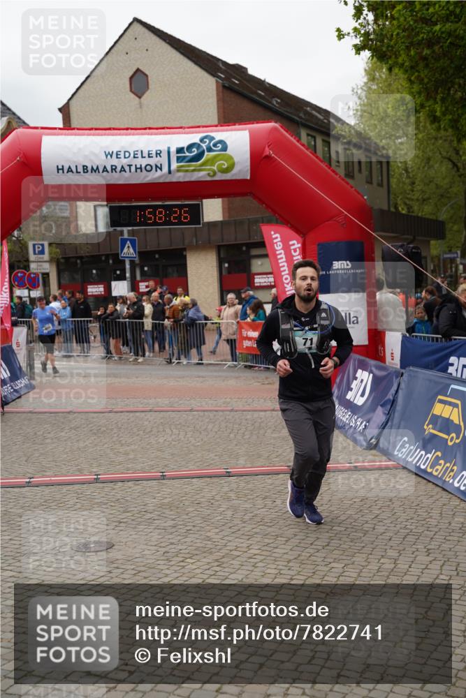 04.05.2025 - 8. Wedeler Halbmarathon Felixshl http://msf.ph/oto/7822741 04.05.2025 11:58:24 Ziel 71, 605 meine-sportfotos.de