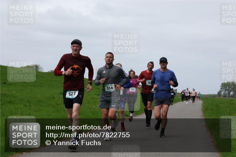 04.05.2025 - 8. Wedeler Halbmarathon Yannick Fuchs http://msf.ph/oto/7822755 04.05.2025 11:29:50 Laufen 527, 314, 392, 36 meine-sportfotos.de