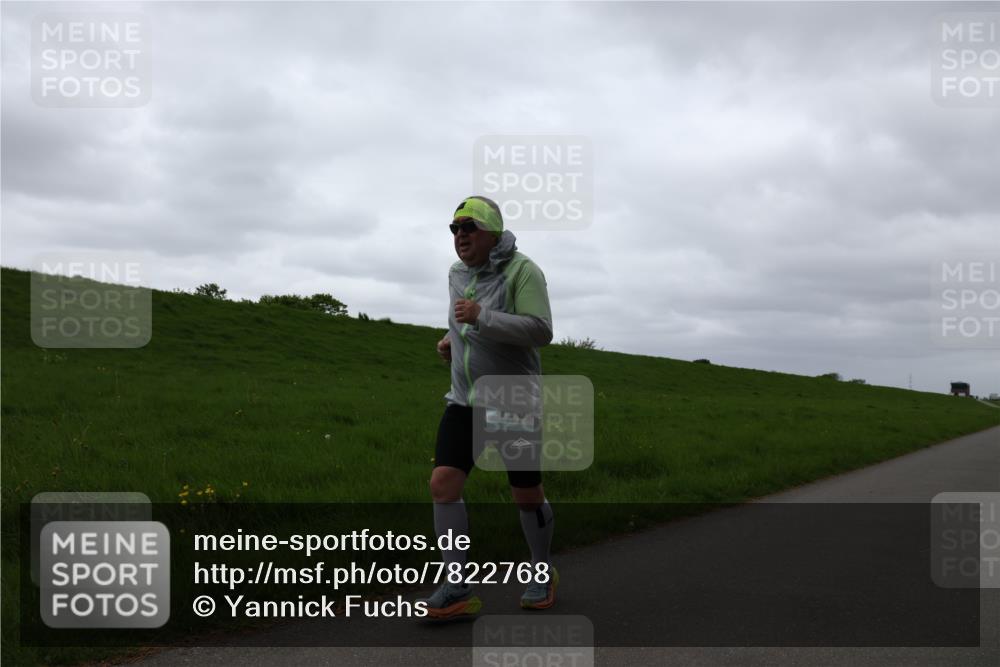 04.05.2025 - 8. Wedeler Halbmarathon Yannick Fuchs http://msf.ph/oto/7822768 04.05.2025 12:14:39 Laufen  meine-sportfotos.de