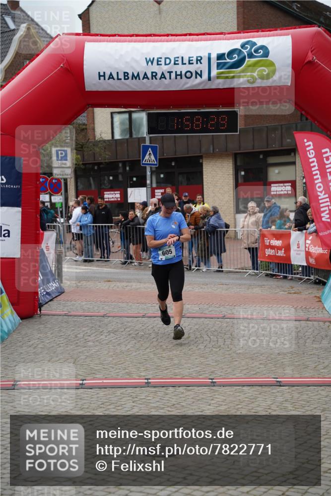 04.05.2025 - 8. Wedeler Halbmarathon Felixshl http://msf.ph/oto/7822771 04.05.2025 11:58:27 Ziel 71, 605 meine-sportfotos.de
