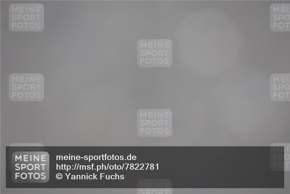 04.05.2025 - 8. Wedeler Halbmarathon Yannick Fuchs http://msf.ph/oto/7822781 04.05.2025 12:14:42 Laufen  meine-sportfotos.de