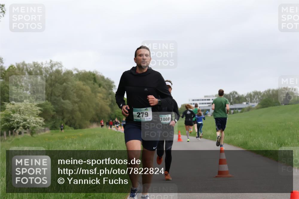 04.05.2025 - 8. Wedeler Halbmarathon Yannick Fuchs http://msf.ph/oto/7822824 04.05.2025 11:10:56 Laufen 279, 150, 1088 meine-sportfotos.de