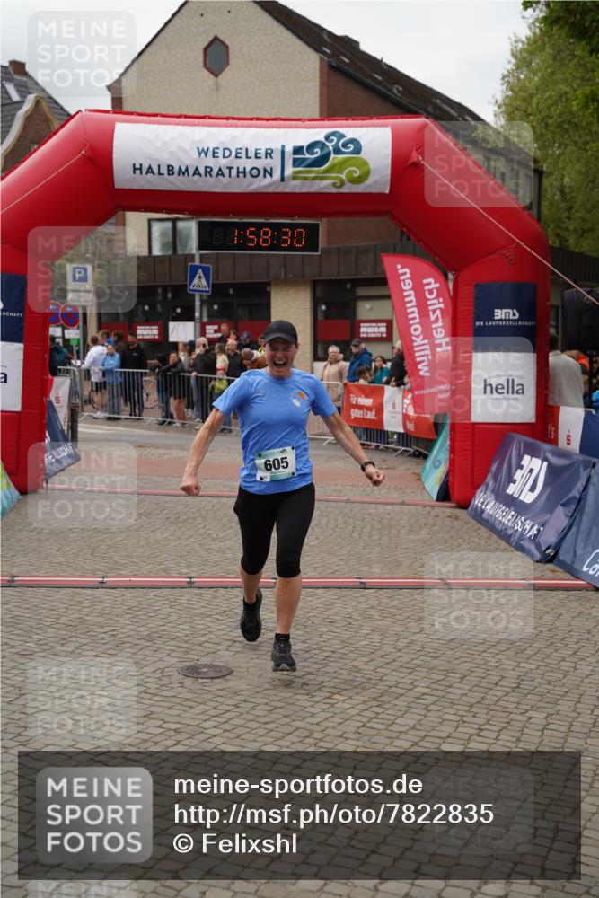 04.05.2025 - 8. Wedeler Halbmarathon Felixshl http://msf.ph/oto/7822835 04.05.2025 11:58:28 Ziel 71, 605 meine-sportfotos.de