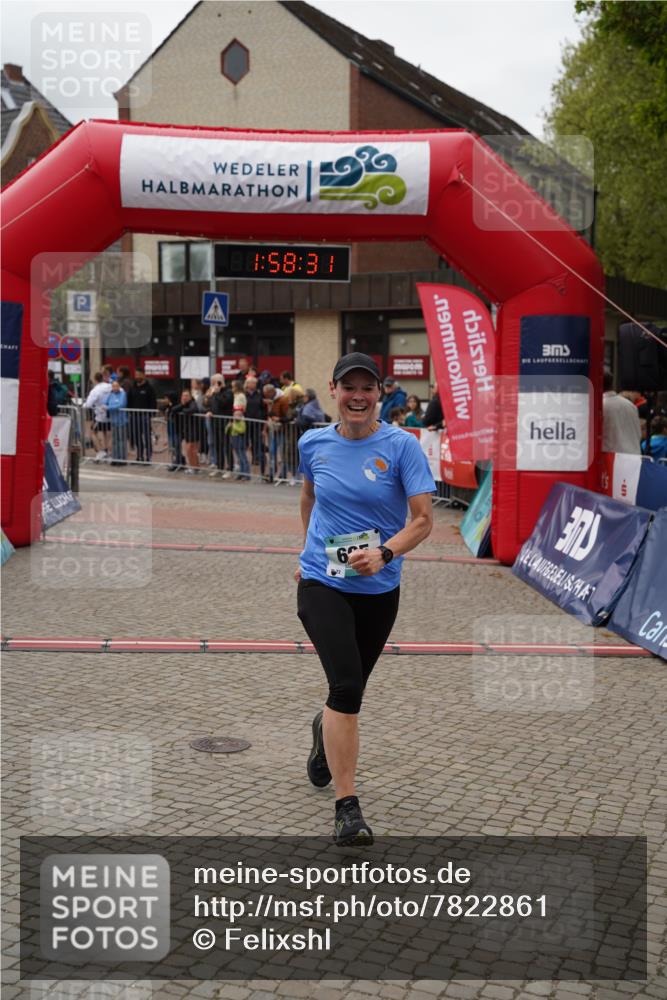 04.05.2025 - 8. Wedeler Halbmarathon Felixshl http://msf.ph/oto/7822861 04.05.2025 11:58:29 Ziel 71, 605 meine-sportfotos.de