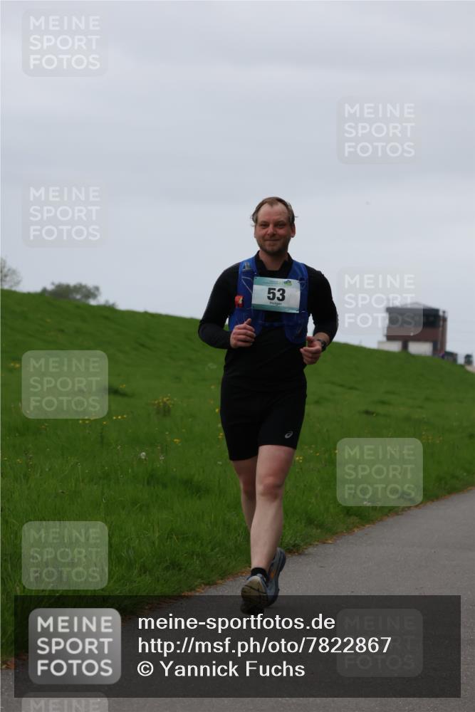04.05.2025 - 8. Wedeler Halbmarathon Yannick Fuchs http://msf.ph/oto/7822867 04.05.2025 12:15:42 Laufen 53 meine-sportfotos.de