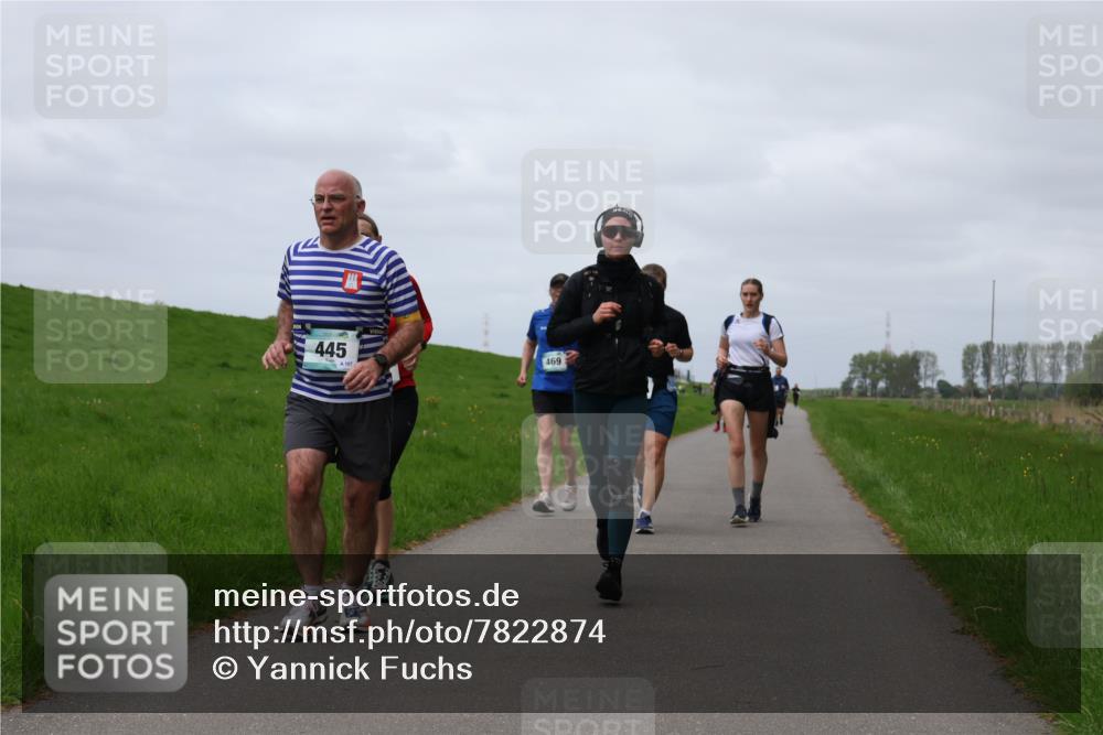 04.05.2025 - 8. Wedeler Halbmarathon Yannick Fuchs http://msf.ph/oto/7822874 04.05.2025 11:52:24 Laufen 445, 107, 469 meine-sportfotos.de