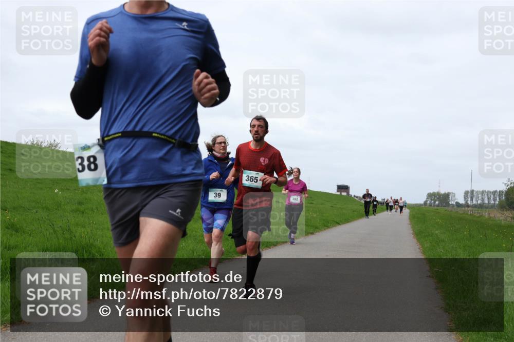 04.05.2025 - 8. Wedeler Halbmarathon Yannick Fuchs http://msf.ph/oto/7822879 04.05.2025 11:29:54 Laufen 38, 39, 365, 392 meine-sportfotos.de