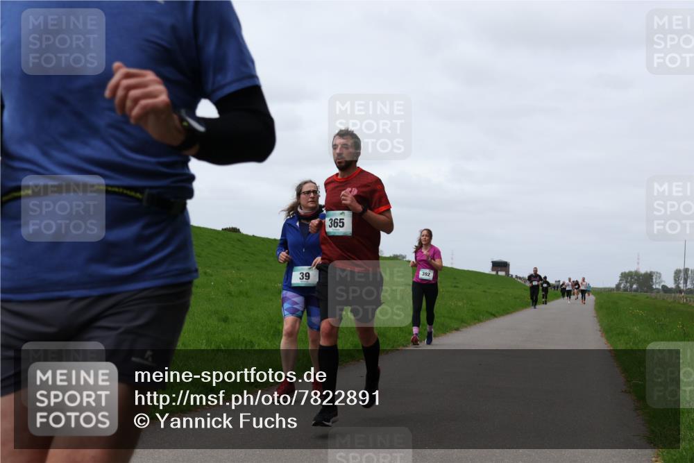 04.05.2025 - 8. Wedeler Halbmarathon Yannick Fuchs http://msf.ph/oto/7822891 04.05.2025 11:29:54 Laufen 39, 39, 365, 392 meine-sportfotos.de