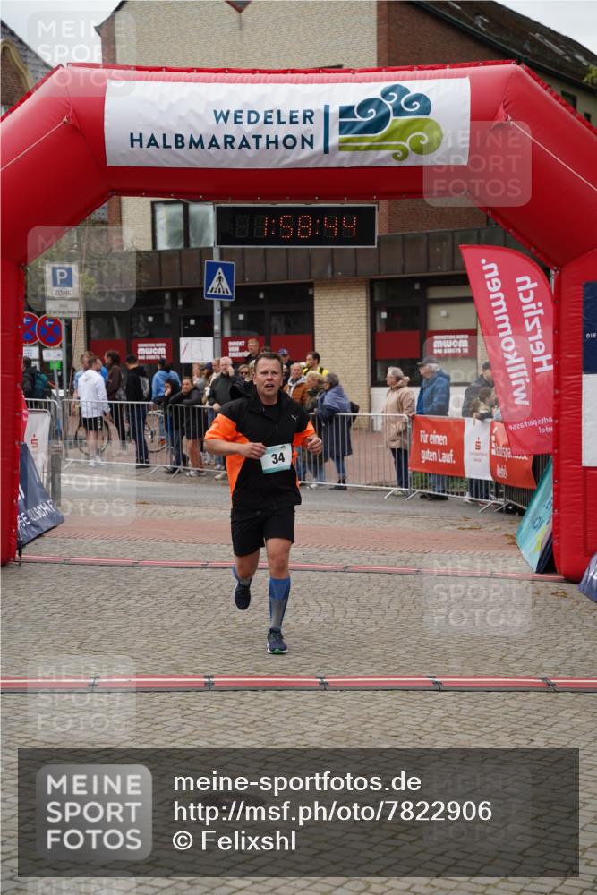 04.05.2025 - 8. Wedeler Halbmarathon Felixshl http://msf.ph/oto/7822906 04.05.2025 11:58:42 Ziel 34 meine-sportfotos.de