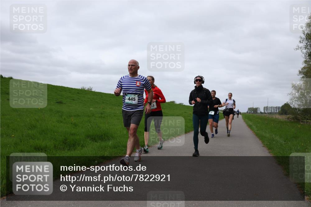 04.05.2025 - 8. Wedeler Halbmarathon Yannick Fuchs http://msf.ph/oto/7822921 04.05.2025 11:52:25 Laufen 445, 33, 91 meine-sportfotos.de