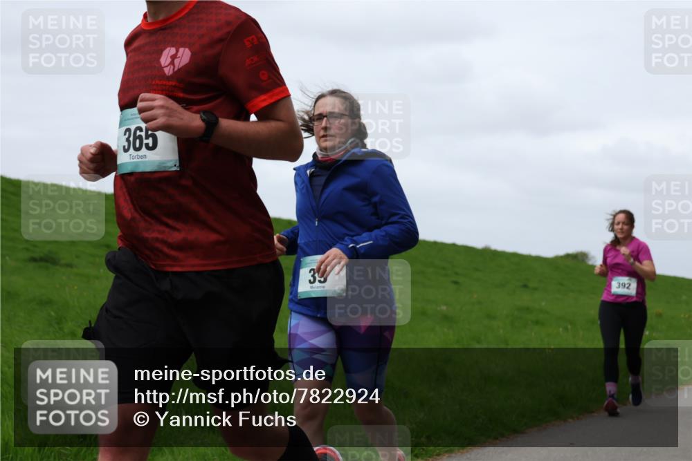 04.05.2025 - 8. Wedeler Halbmarathon Yannick Fuchs http://msf.ph/oto/7822924 04.05.2025 11:29:55 Laufen 365, 39, 392 meine-sportfotos.de