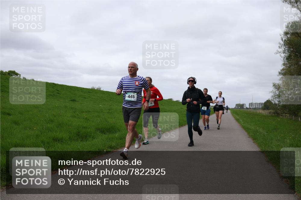 04.05.2025 - 8. Wedeler Halbmarathon Yannick Fuchs http://msf.ph/oto/7822925 04.05.2025 11:52:25 Laufen 445, 33 meine-sportfotos.de