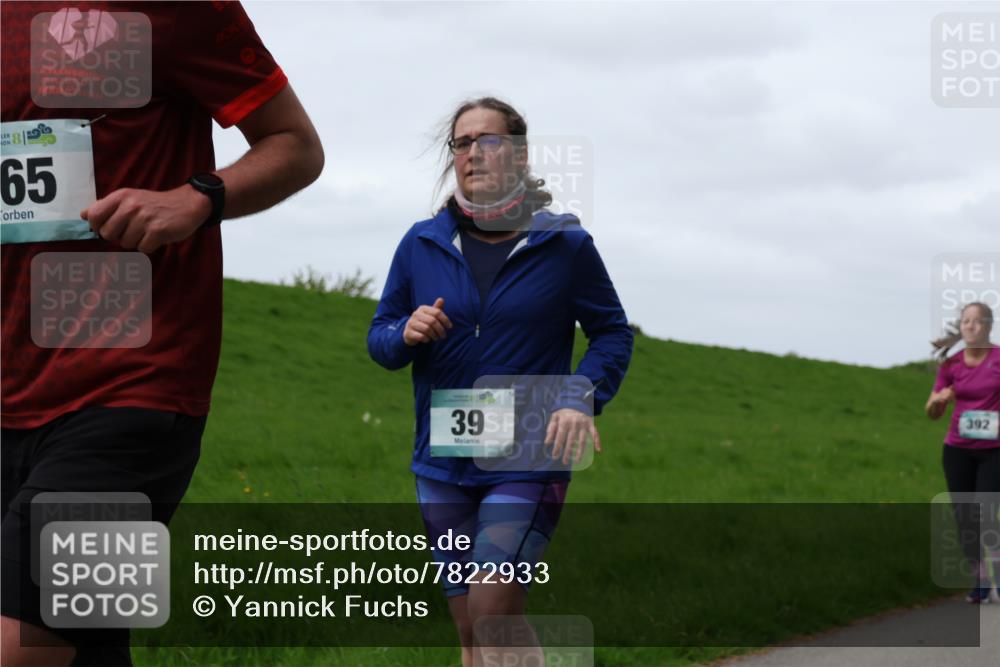 04.05.2025 - 8. Wedeler Halbmarathon Yannick Fuchs http://msf.ph/oto/7822933 04.05.2025 11:29:55 Laufen 6, 65, 39, 392 meine-sportfotos.de