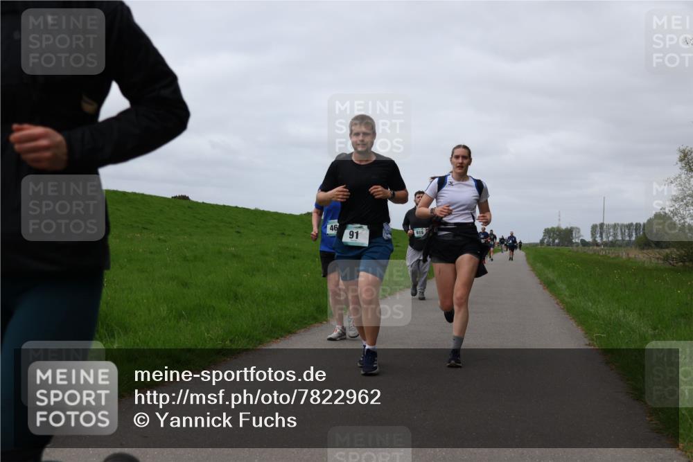 04.05.2025 - 8. Wedeler Halbmarathon Yannick Fuchs http://msf.ph/oto/7822962 04.05.2025 11:52:26 Laufen 46, 91, 915 meine-sportfotos.de