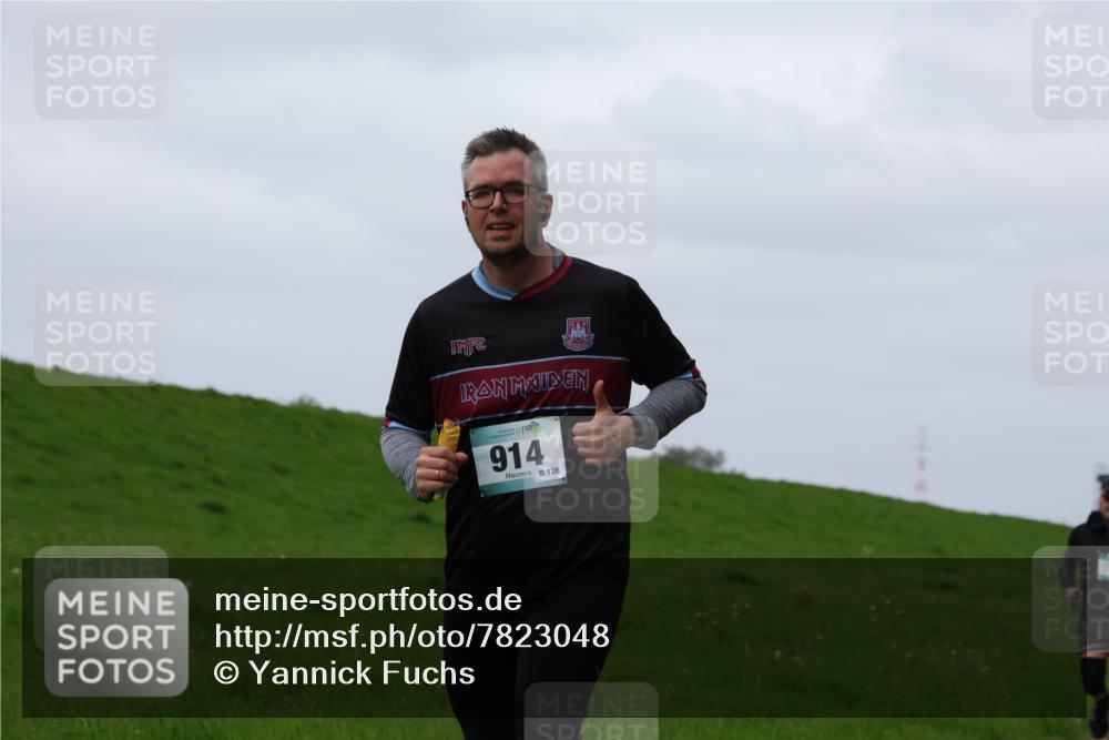 04.05.2025 - 8. Wedeler Halbmarathon Yannick Fuchs http://msf.ph/oto/7823048 04.05.2025 11:30:06 Laufen 914, 126 meine-sportfotos.de
