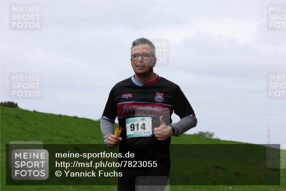 04.05.2025 - 8. Wedeler Halbmarathon Yannick Fuchs http://msf.ph/oto/7823055 04.05.2025 11:30:06 Laufen 914, 126 meine-sportfotos.de
