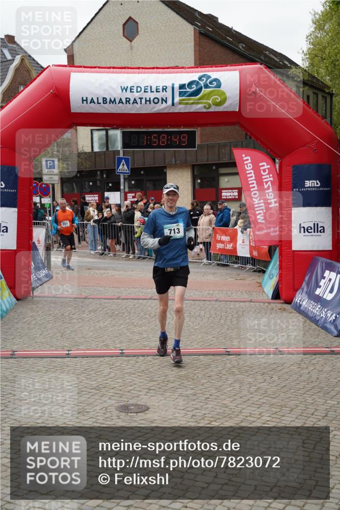 04.05.2025 - 8. Wedeler Halbmarathon Felixshl http://msf.ph/oto/7823072 04.05.2025 11:58:47 Ziel 34, 551, 713 meine-sportfotos.de