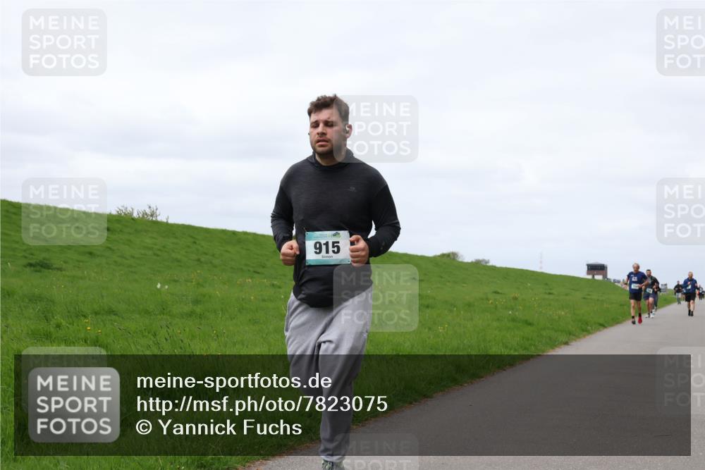 04.05.2025 - 8. Wedeler Halbmarathon Yannick Fuchs http://msf.ph/oto/7823075 04.05.2025 11:52:31 Laufen 915 meine-sportfotos.de